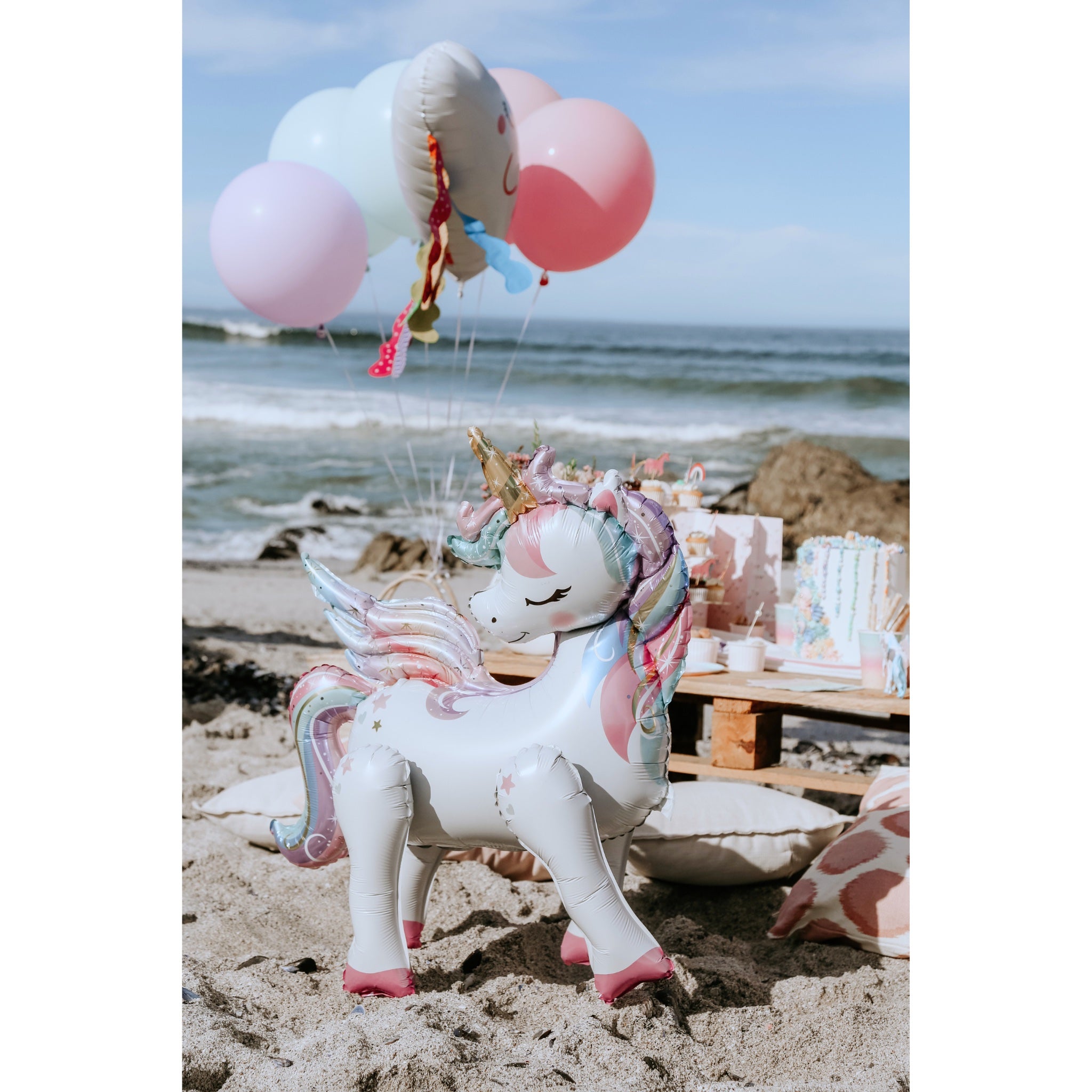 3D Unicorn Standing Foil Balloon, Pastel